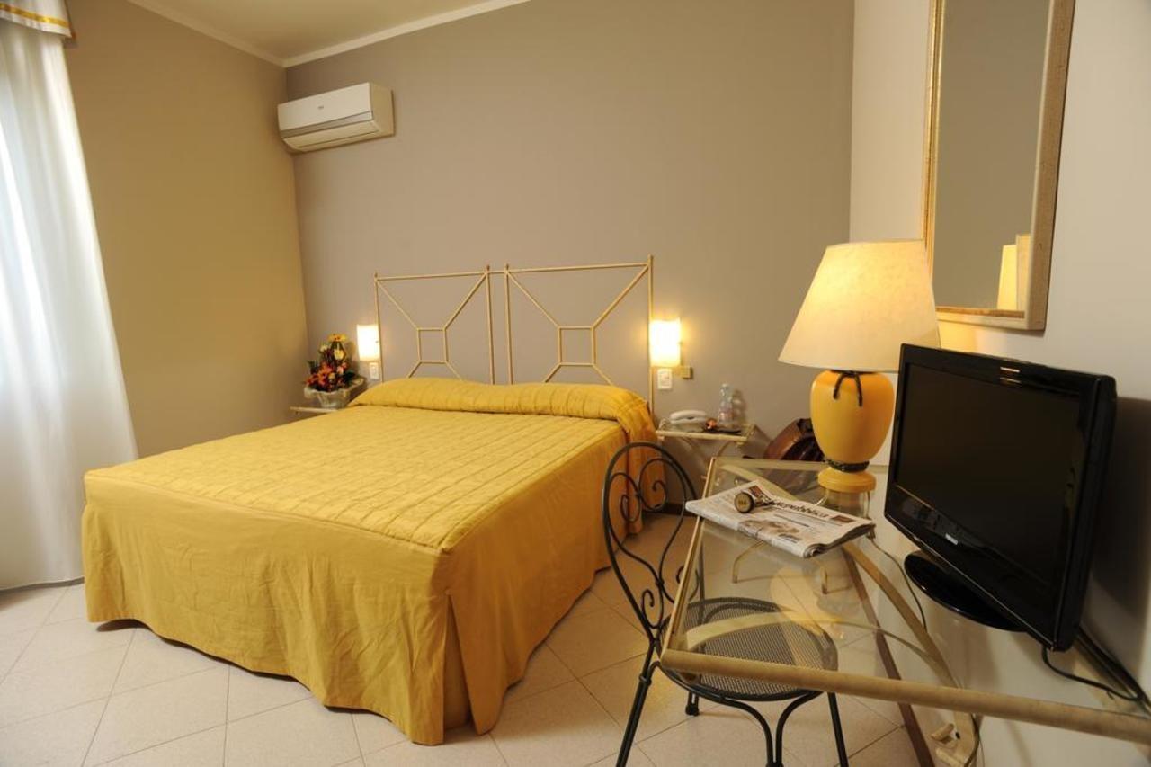 Hotel Europa Reggello Buitenkant foto